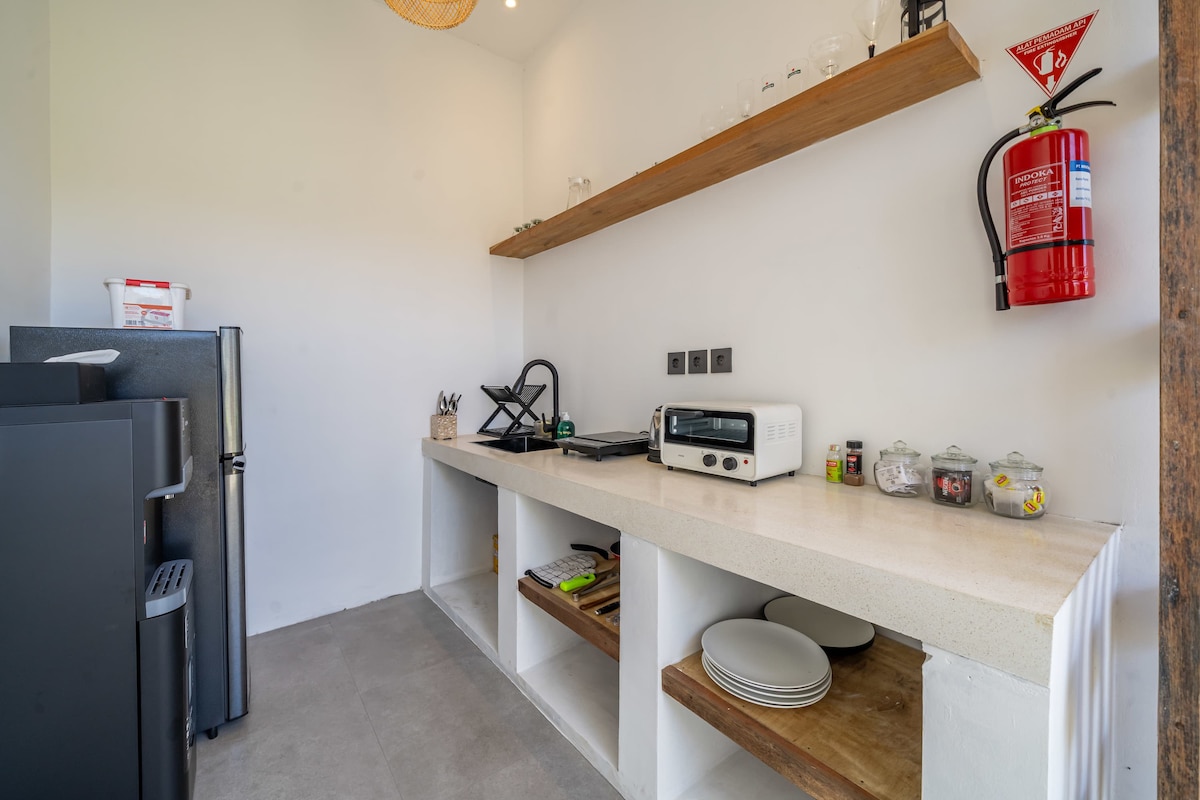 Villa in South Kuta · ★4.67 · 1 bedroom · 1 bed · 1 private bath, Airbnb karşılaştırması