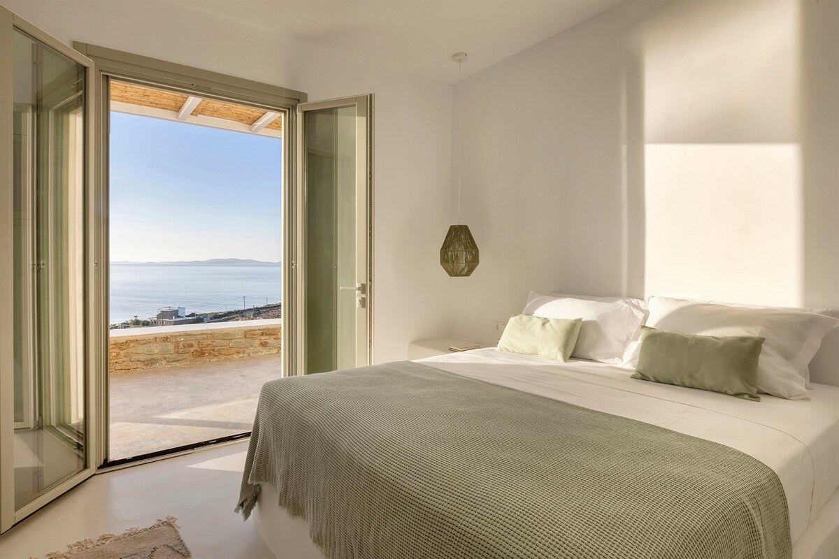 Uno de los dos dormitorios dobles con acceso externo desde las terrazas. (Dormitorio 3)