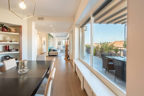 Central Penthouse Piazza Pertinace [free parking]