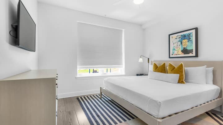 GPR101 Sugar Sands 30A - חדר שינה עם מיטת קינג סייז