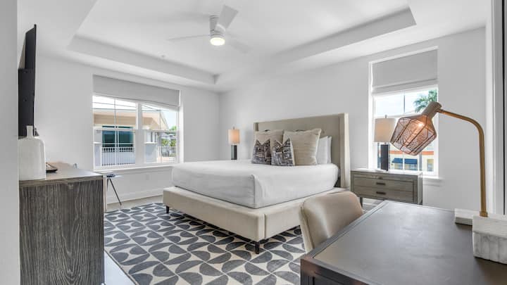 GPR101 Sugar Sands 30A - חדר שינה ראשי עם מיטת קינג סייז ומיוחד