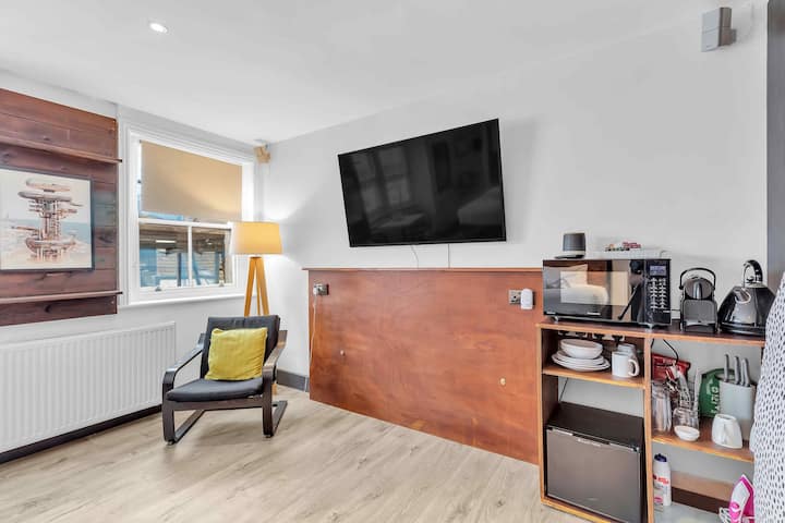 Grafton Copper | By My Getaways - Brighton