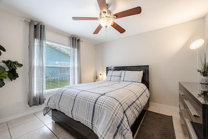 غرفة النوم 2