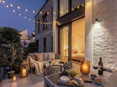 TurnKey | Henry's Tower Studio with Terrace III-3