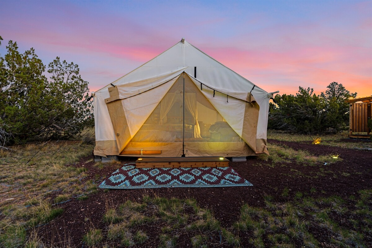 Unplug & Recharge: Cozy Off-Grid Glamping - Tents for Rent in