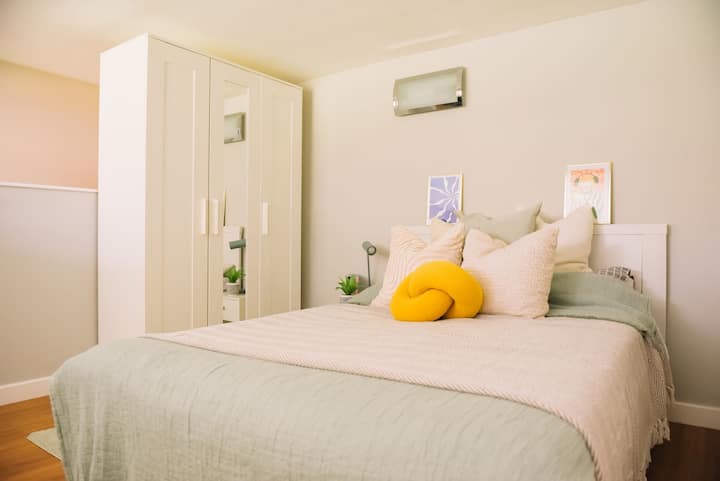 Student Only Stylish 1br At Library Lofts - Exeter