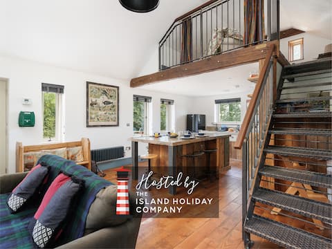 Little Dairy Farm|Stylish Barn Retreat|Nr Seaview