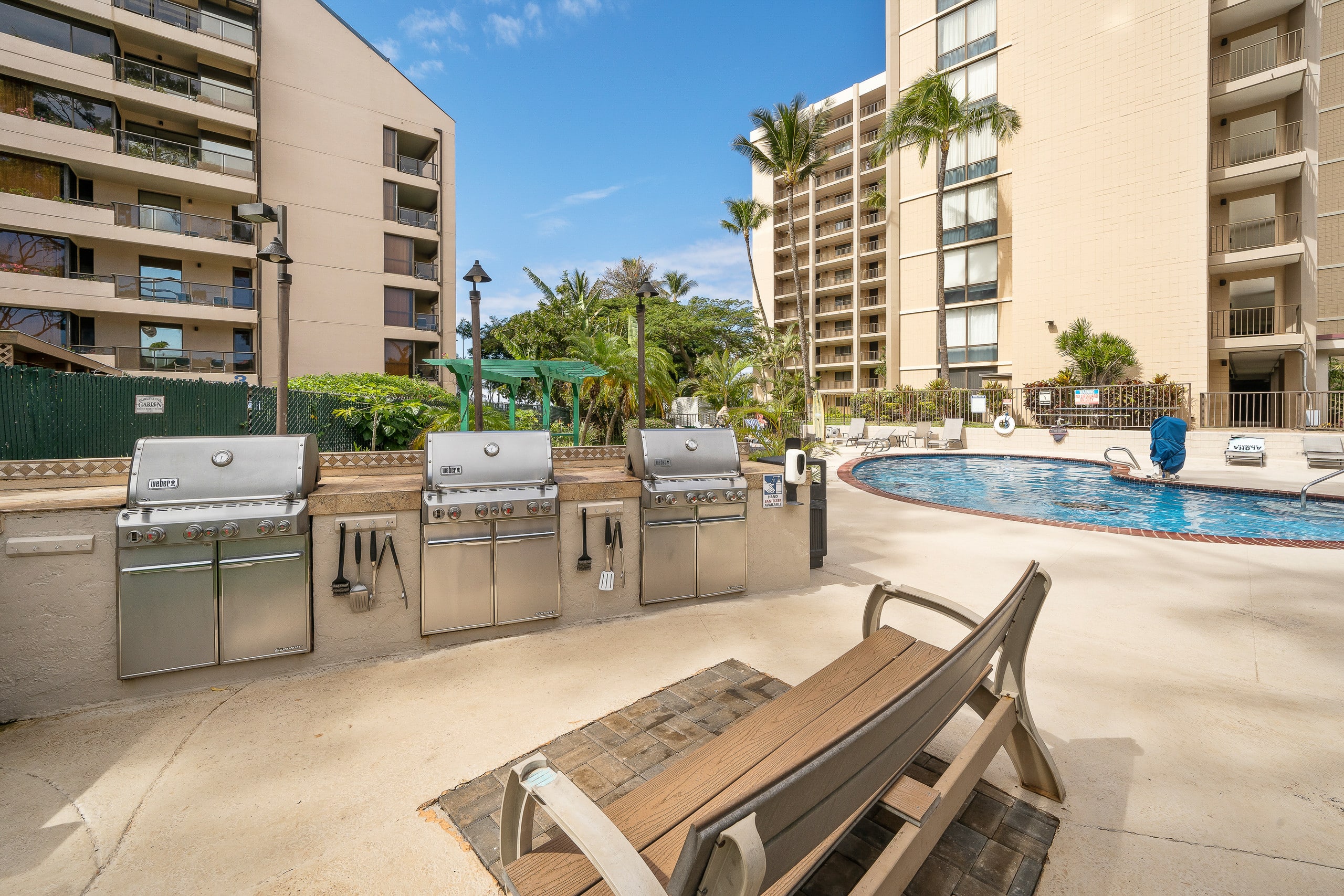Condo in Lahaina · ★5.0 · 1 bedroom · 3 beds · 1 private bath - Image 42