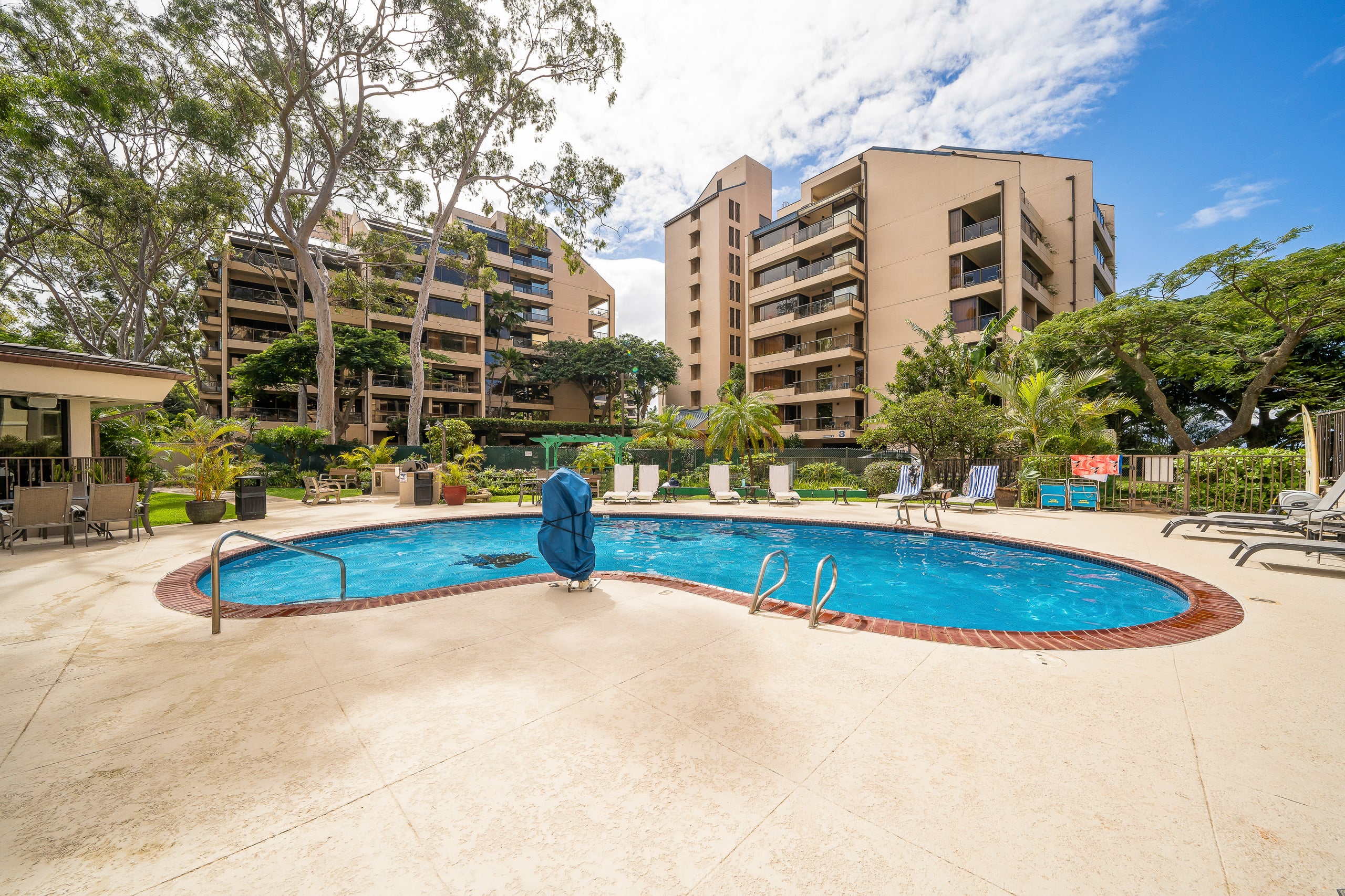 Condo in Lahaina · ★5.0 · 1 bedroom · 3 beds · 1 private bath - Image 39