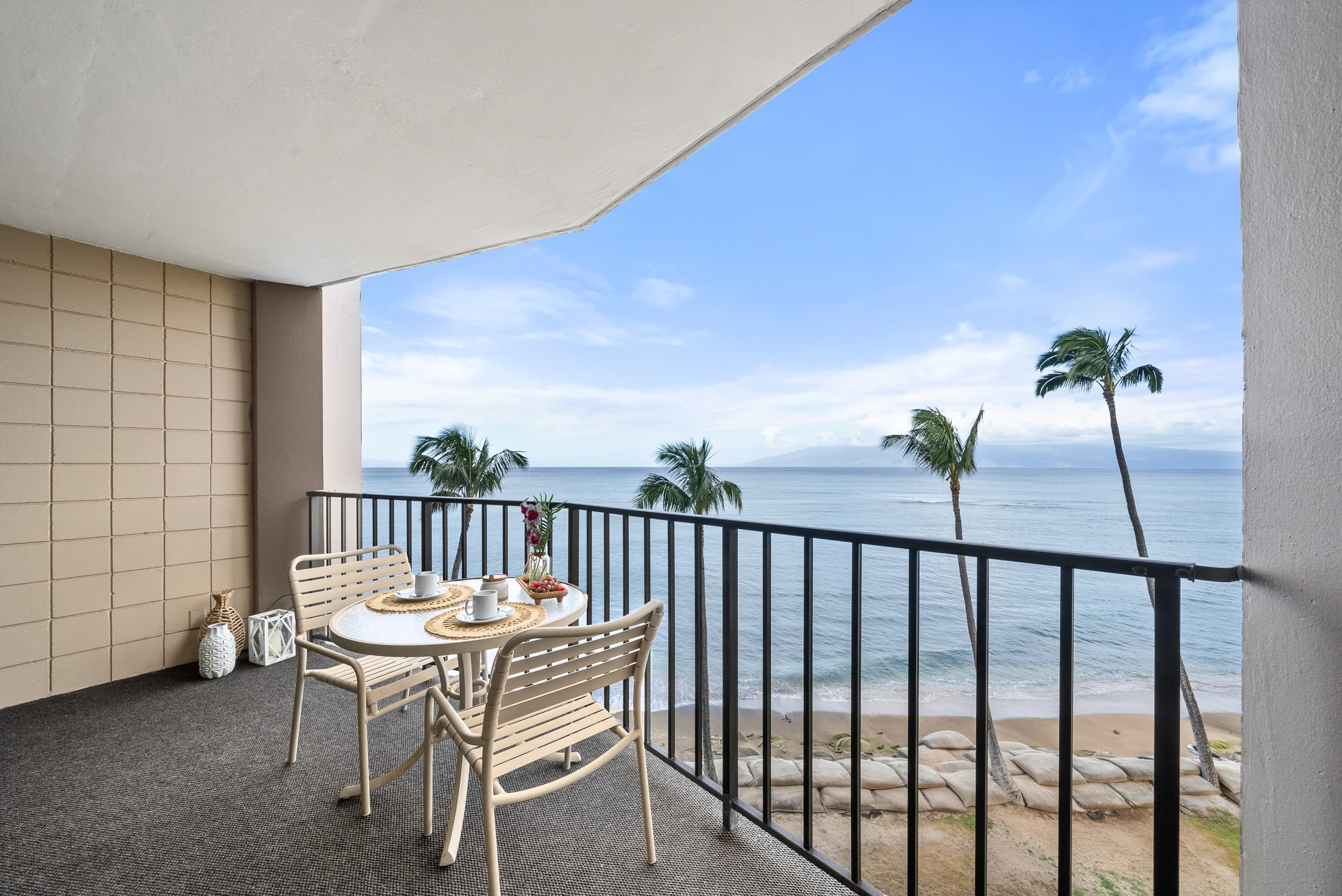 Condo in Lahaina · ★5.0 · 1 bedroom · 3 beds · 1 private bath - Image 1