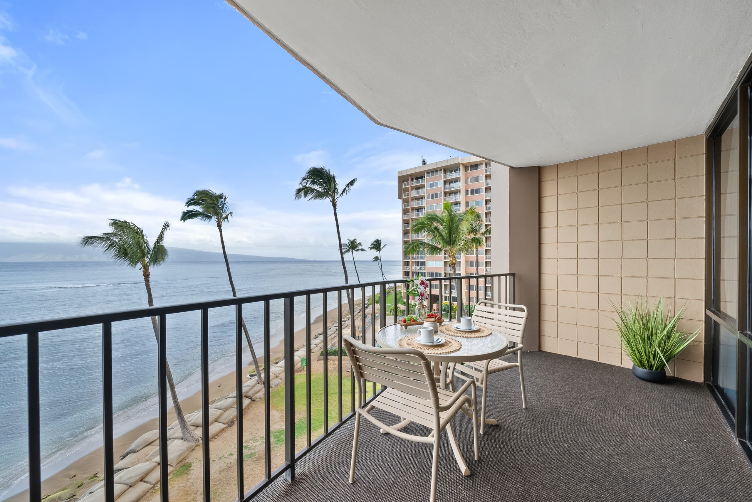 Condo in Lahaina · ★5.0 · 1 bedroom · 3 beds · 1 private bath - Image 11