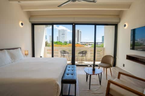 Successful Airbnb property: All-in-One Studio: Fast, WiFi, Co-Work & More in Quintana Roo