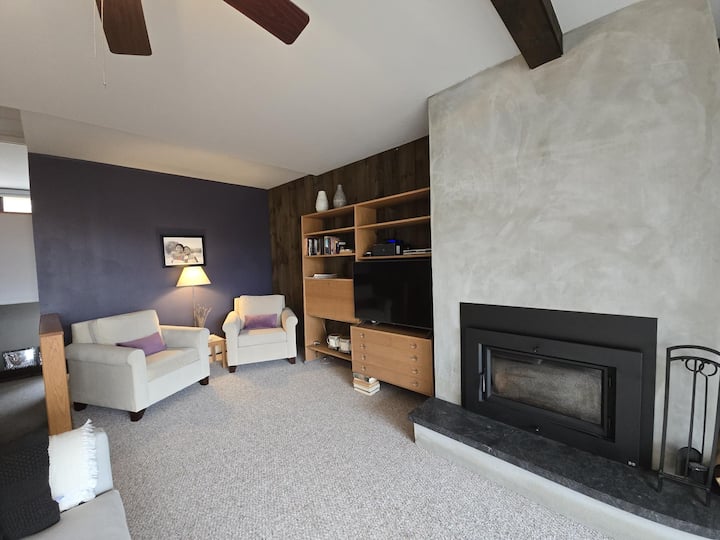 Stowe Ski Condo! 3br Near Mountain W/heated Pool! - Stowe, VT