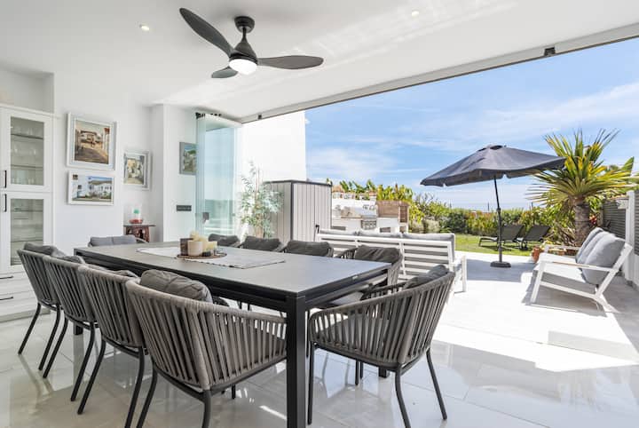 Beach Townhouse - 4 Bed By The Beach! - Marbella