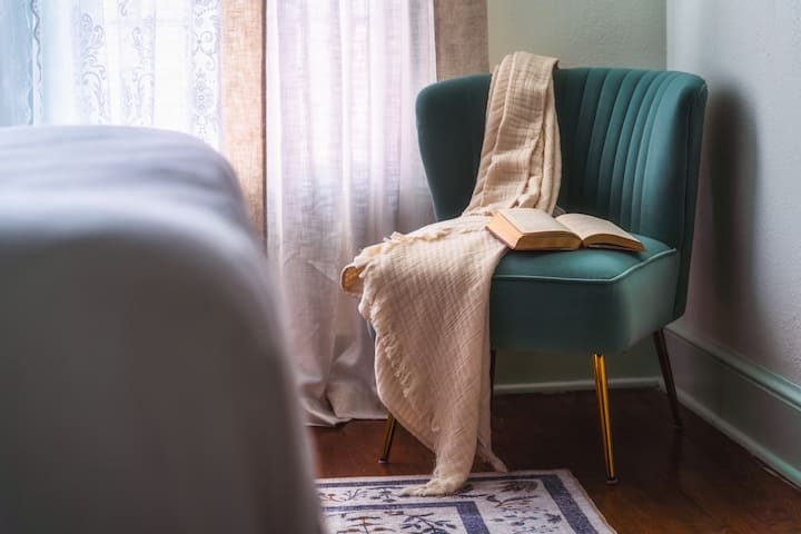 Featured in Charlotte Magazine: our Wesley Heights retreat, thoughtfully designed by Laura Roach, blends bold style, comfort, and character in every detail.