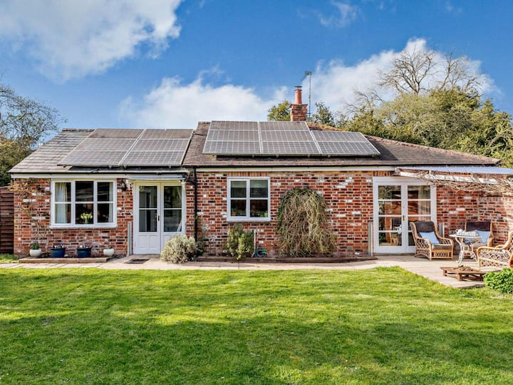 2 Bed In Blandford Forum (Oc-stomi) - Blandford Forum