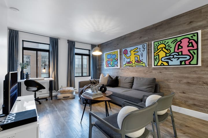 LiV MTL Urban-3 | Spacious 2BR Deluxe Downtown MTL gallery image 2