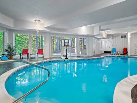 Indoor Pool-Sauna-Movie Theater Room-Bar-Sleeps 10