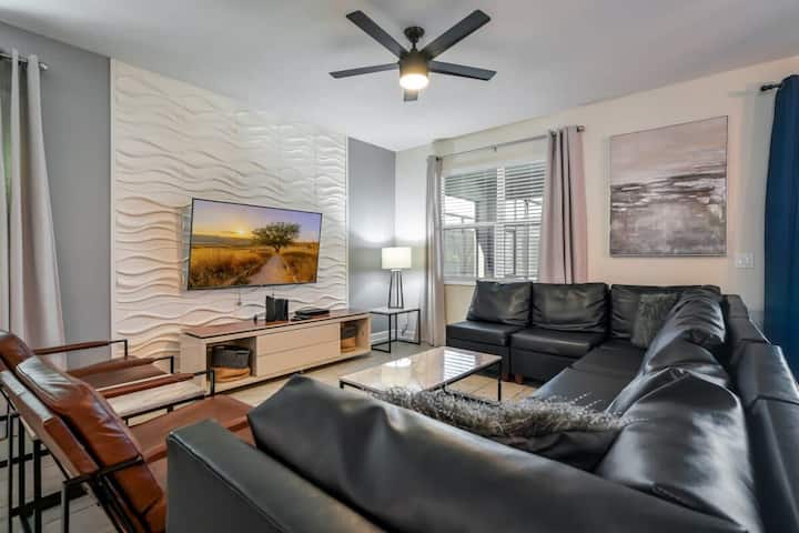 Themed Family Haven – Spacious & Ideal Near Disney - Kissimmee