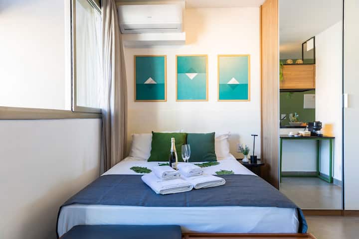 Posteľ, fotka celej alebo štvrte,štvrť