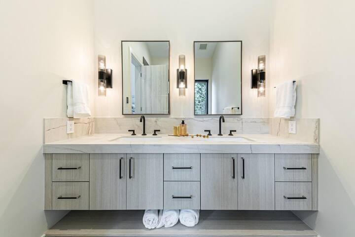 Mountain Spa Retreat