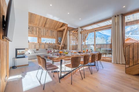 Chalet-style apartment in the middle of the mountains