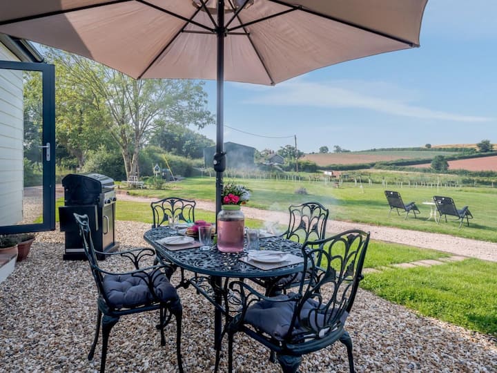 2 Bed In Crediton (Oc-78468) - Bickleigh Castle