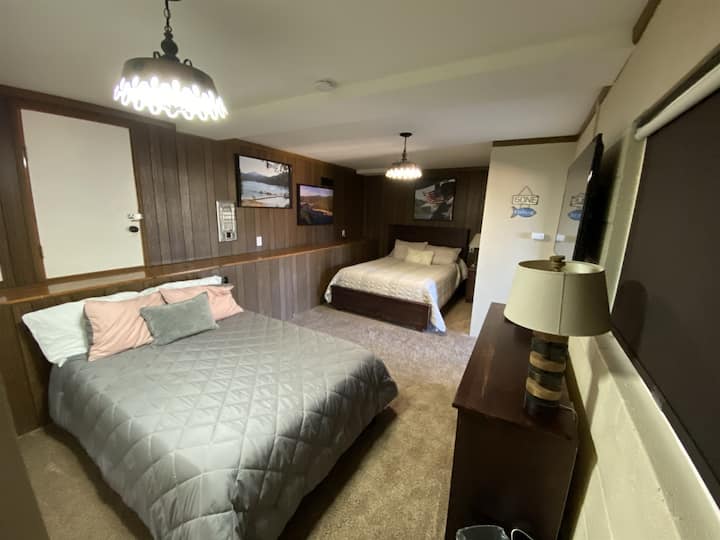 Dhoma e gjumit 3, një hapësirë private nën verandë.