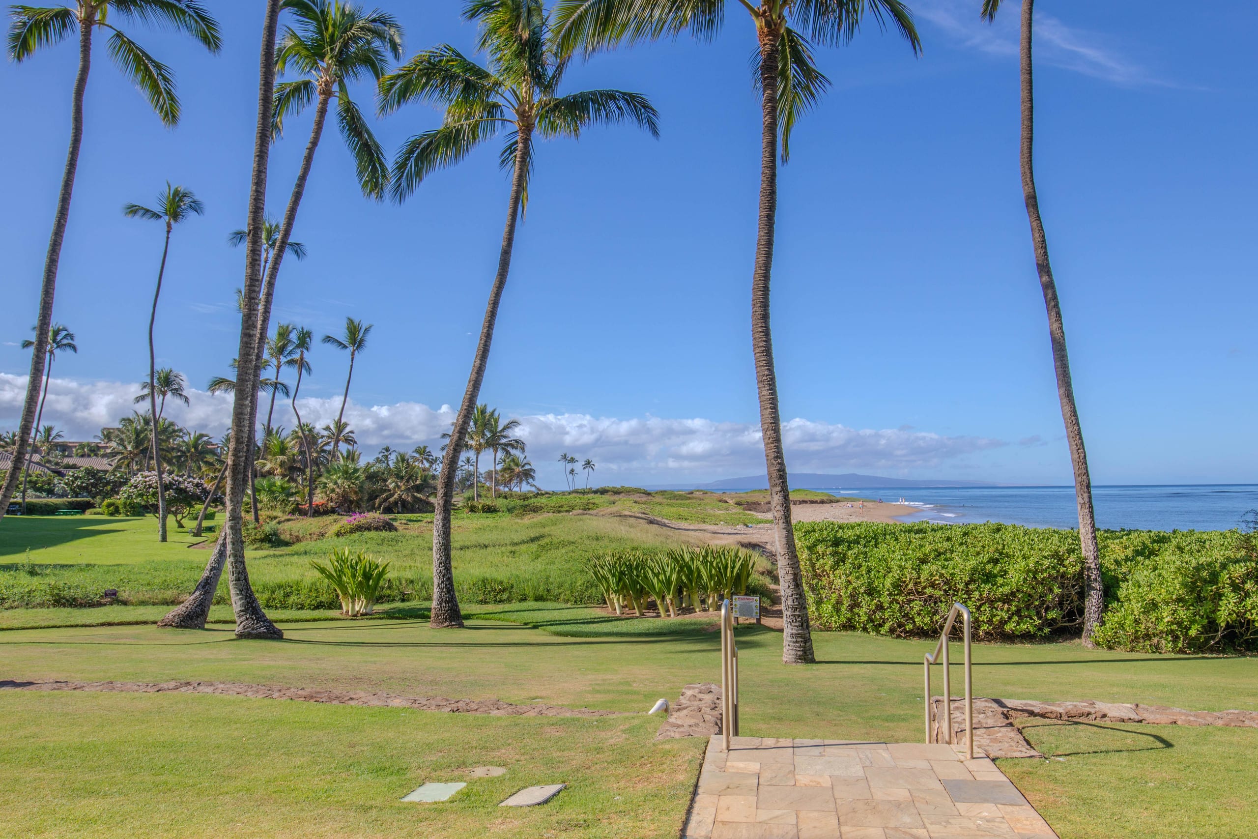 Condo in Kihei · ★5.0 · 2 bedrooms · 3 beds · 2 baths - Image 12