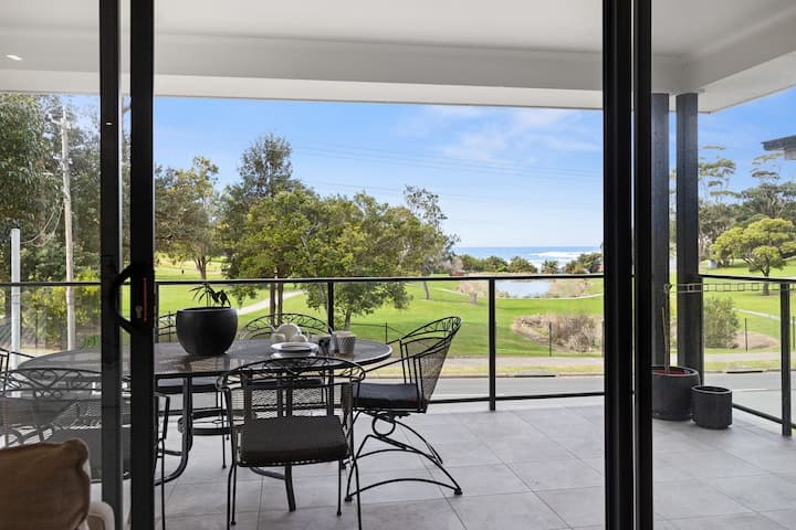 Ahgunyah Beach House - Mollymook
