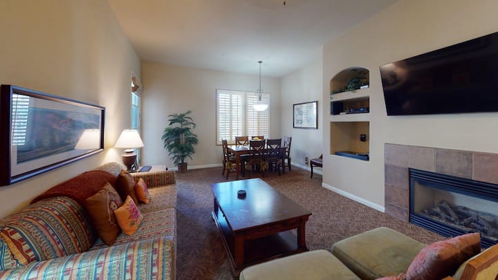 Lv252 Private Upstairs 2bd-2ba Legacy Villas Condo - La Quinta, CA