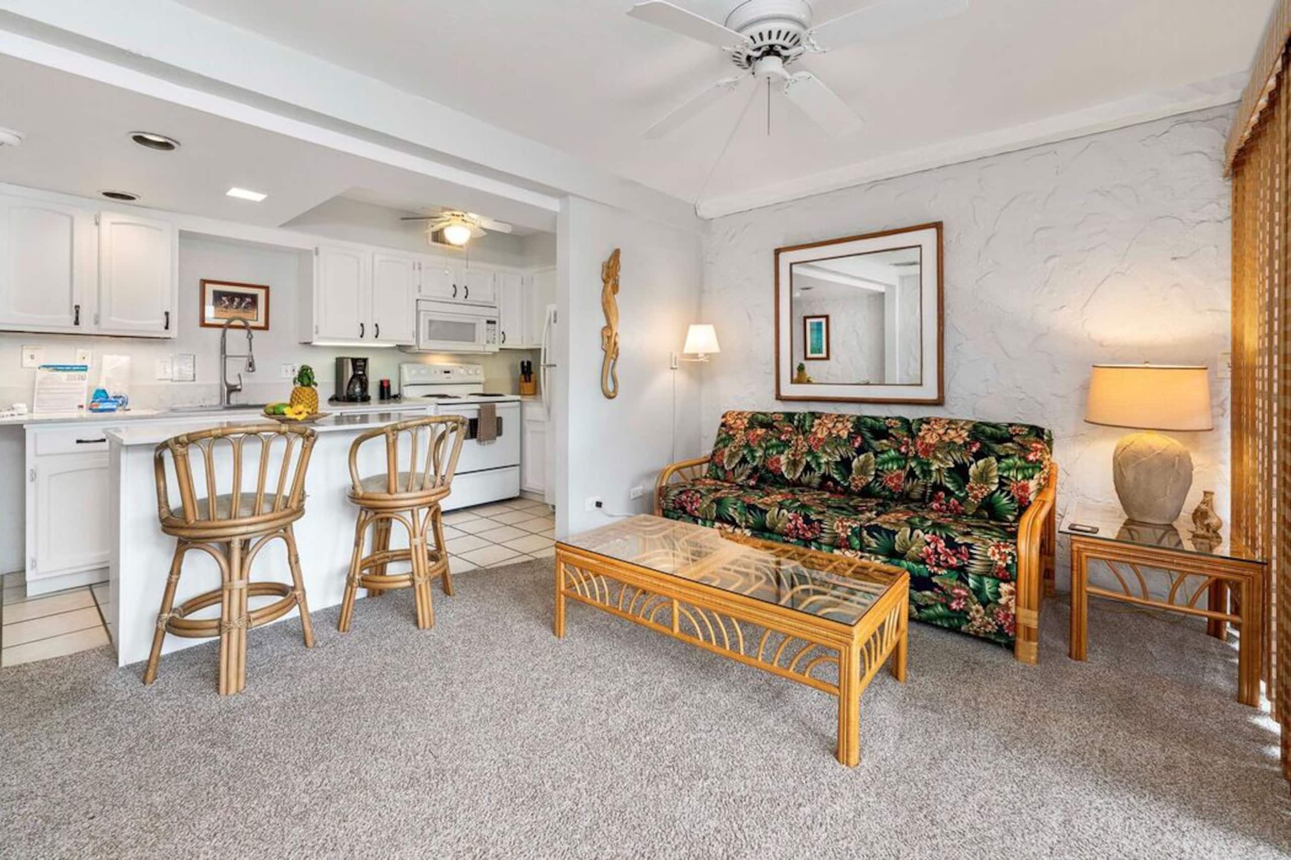 Condo in Kailua-Kona · ★4.89 · 1 bedroom · 2 beds · 1 private bath - Image 4
