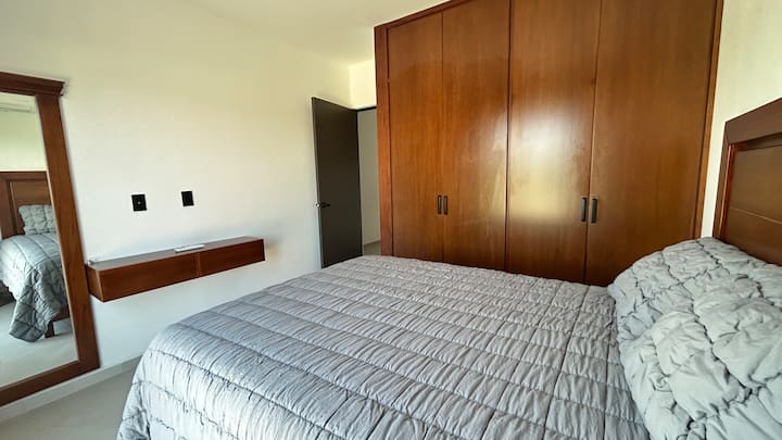 เตียงควีนไซส์