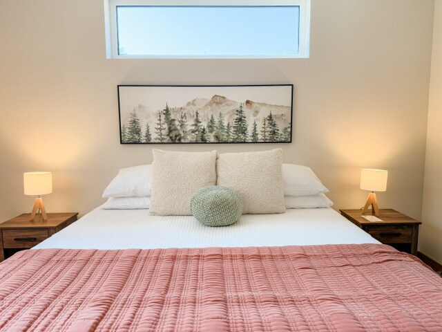 غرفة نوم كينج في الطابق الرئيسي