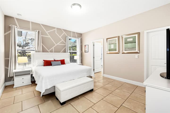 Chumba cha Mfalme ghorofa ya 1, mwonekano mbadala.