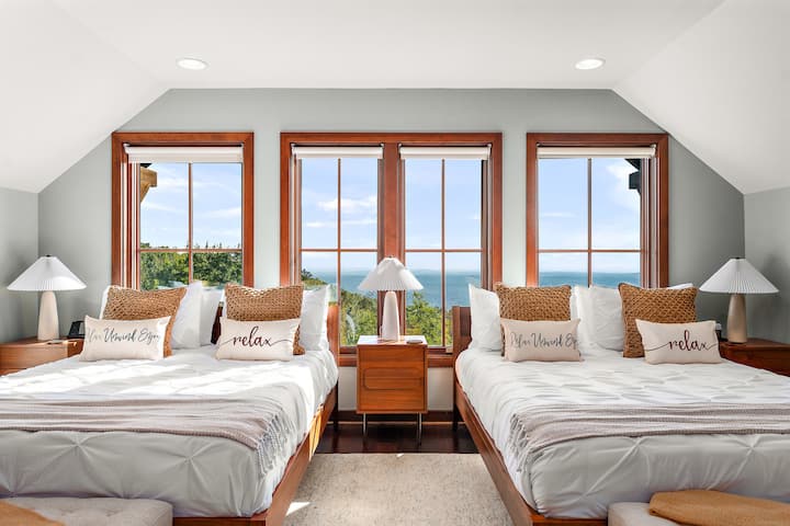 Perfecto para familias o amigos: camas acogedoras con un telón de fondo de impresionantes vistas al valle.