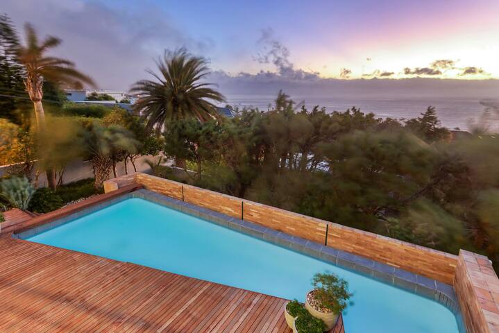 Anella – Luxurious & stylish with panoramic views gallery image 3