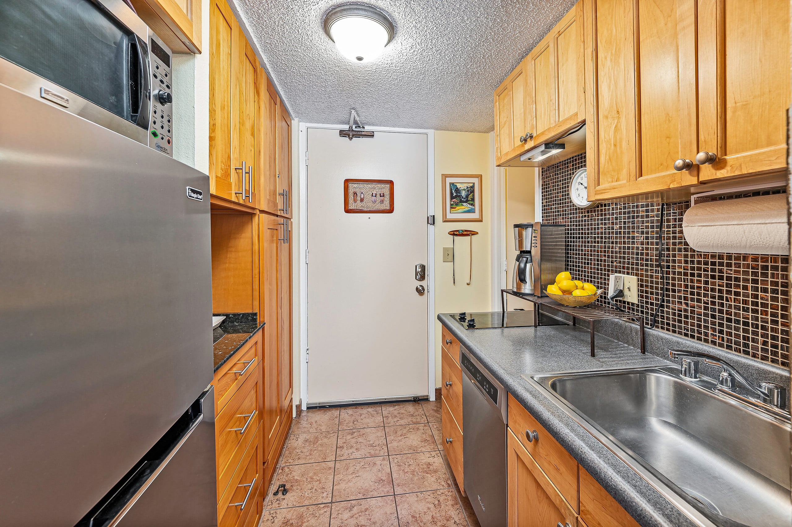 Island Colony City-Mountains View Condo Near Beach - Image 12