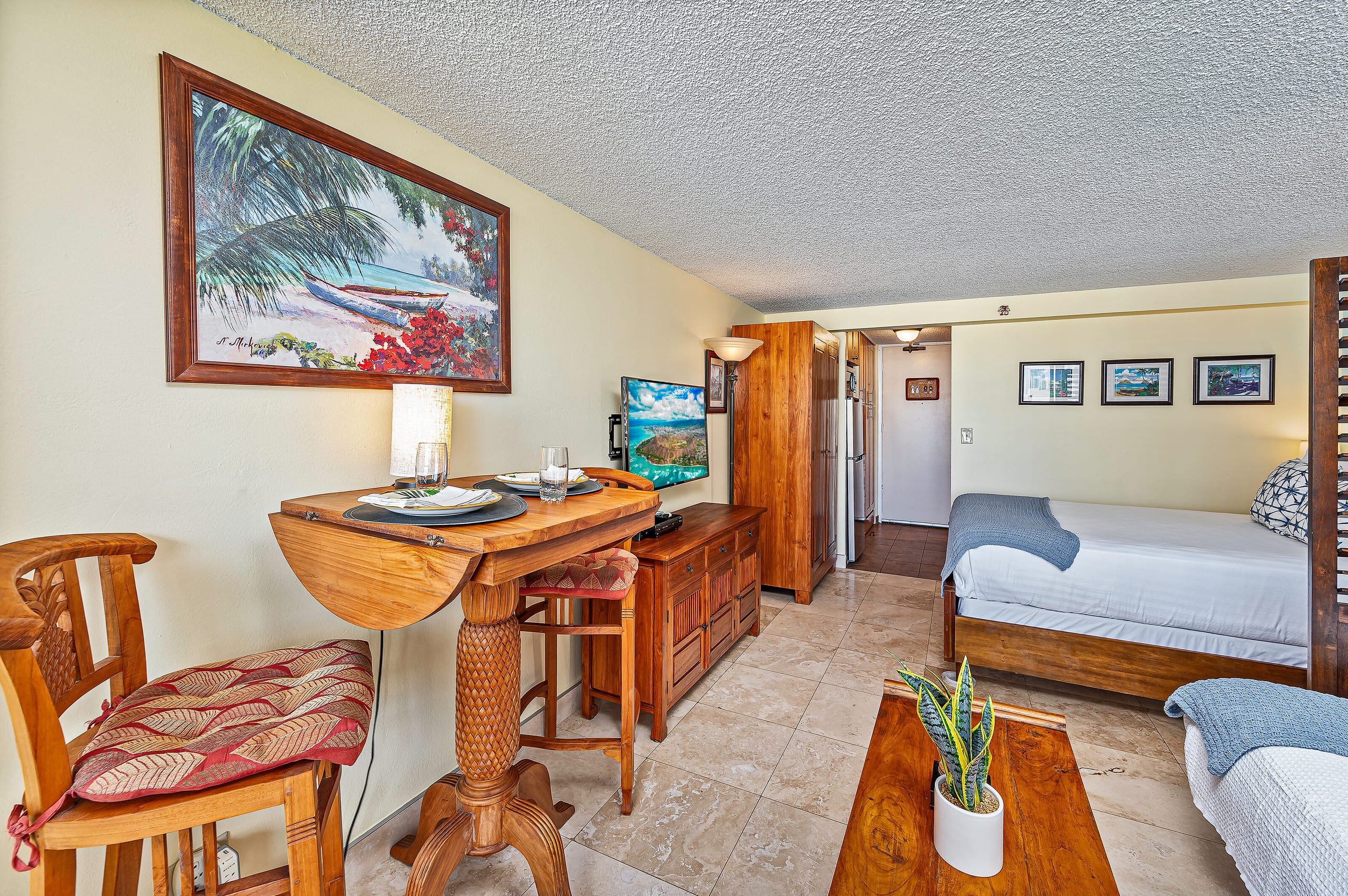 Island Colony City-Mountains View Condo Near Beach - Image 7