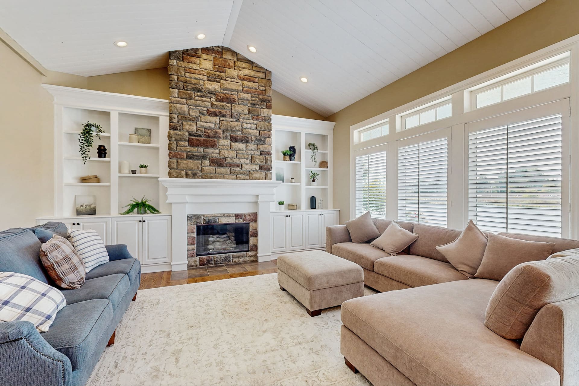 Patio & On-Site Fishing! Plummer Lake Escape