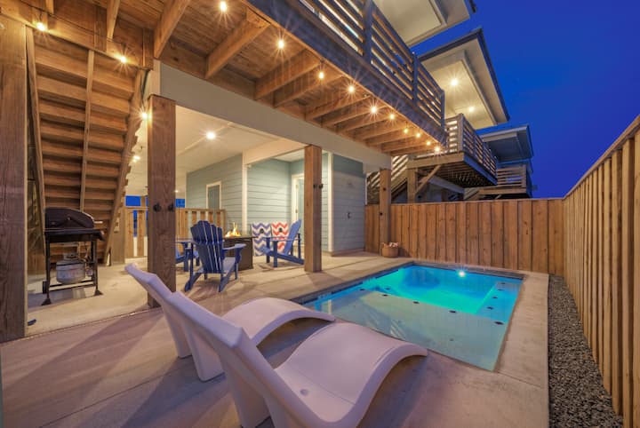 Sleep 22 | 2 Homes W/ Priv Pools + Beach Boardwalk - Corpus Christi, TX