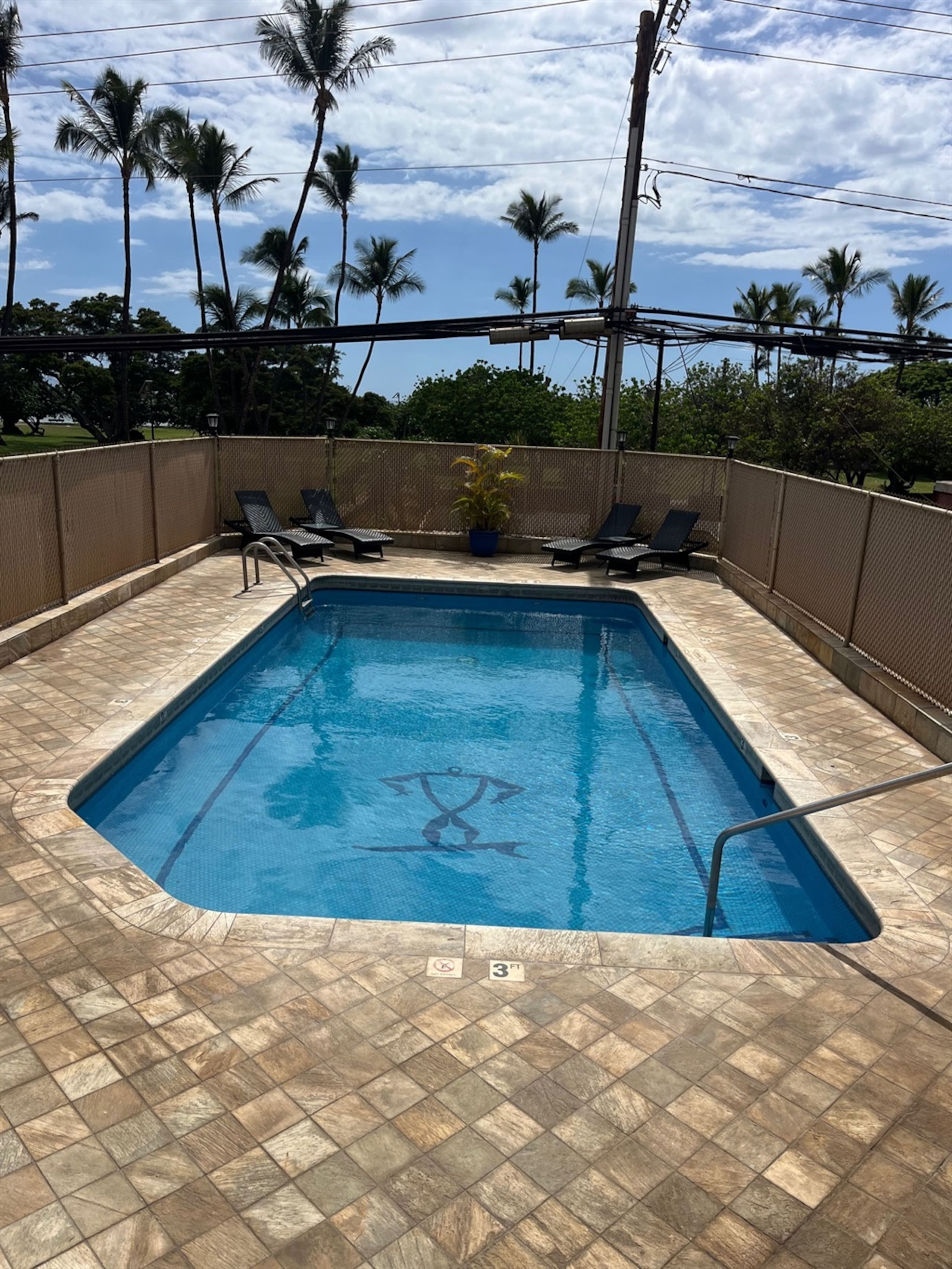Oceanview Penthouse: Peaceful Upscale Escape, View - Image 3