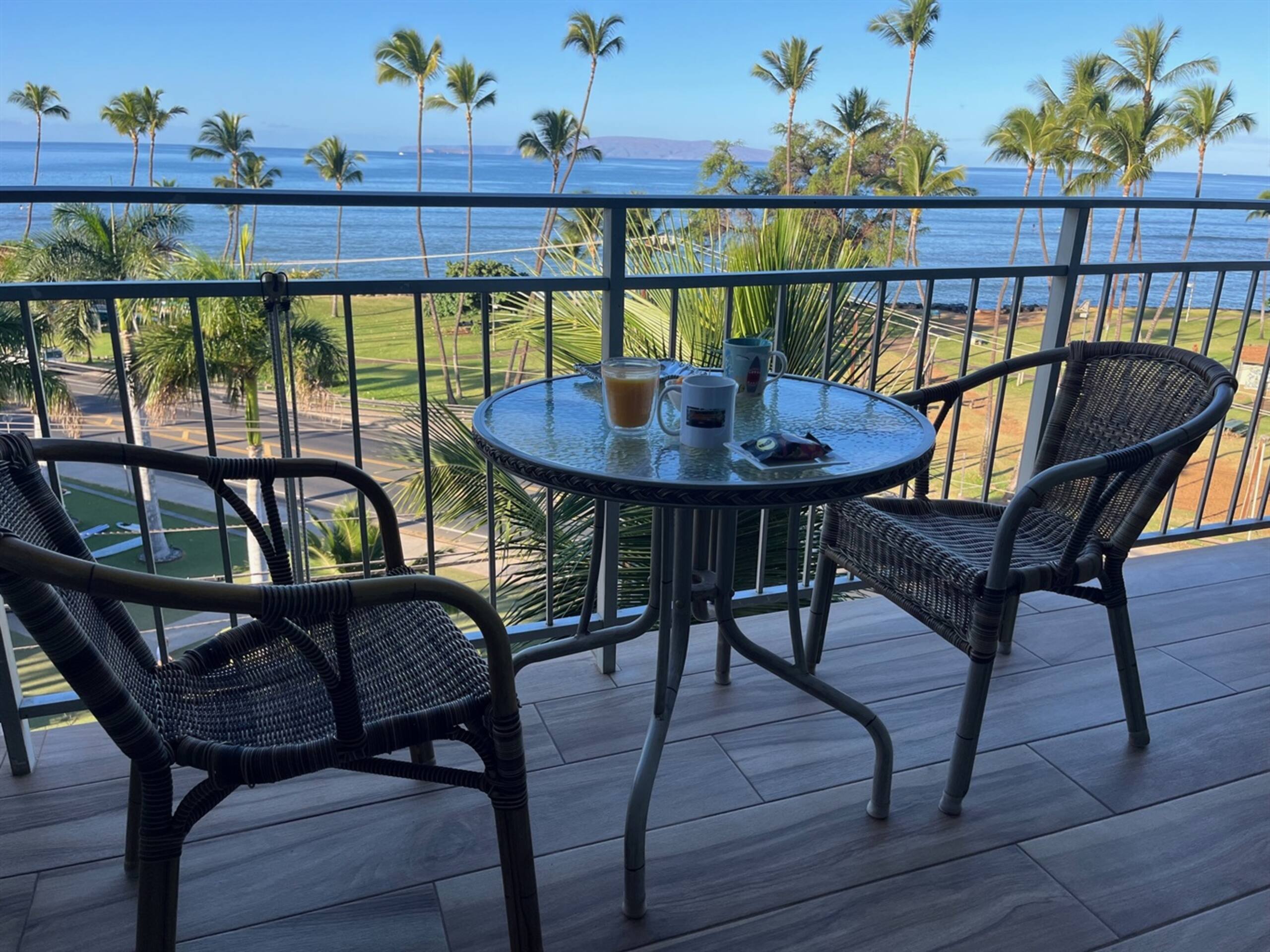 Oceanview Penthouse: Peaceful Upscale Escape, View - Image 19