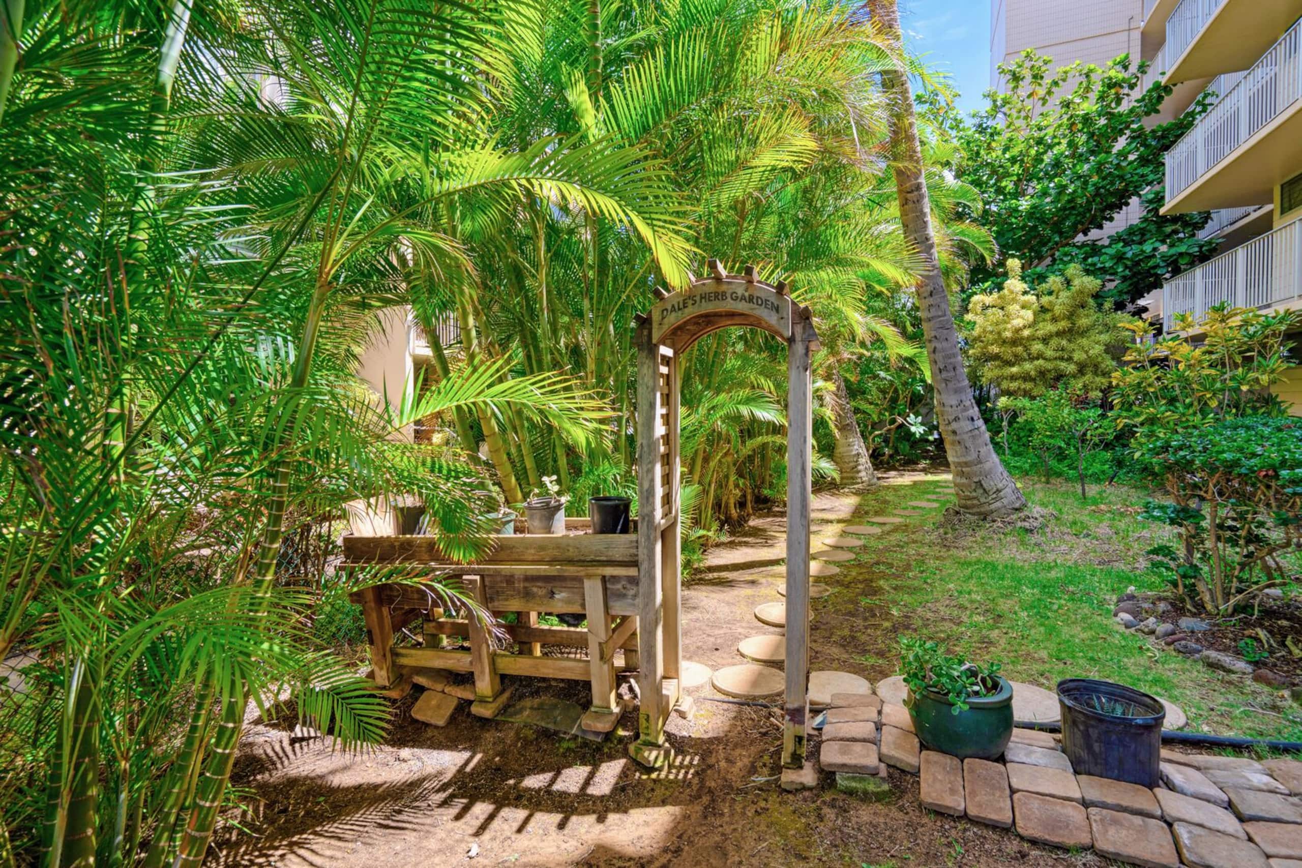 Condo in Kihei · ★4.87 · 2 bedrooms · 4 beds · 2 baths - Image 56