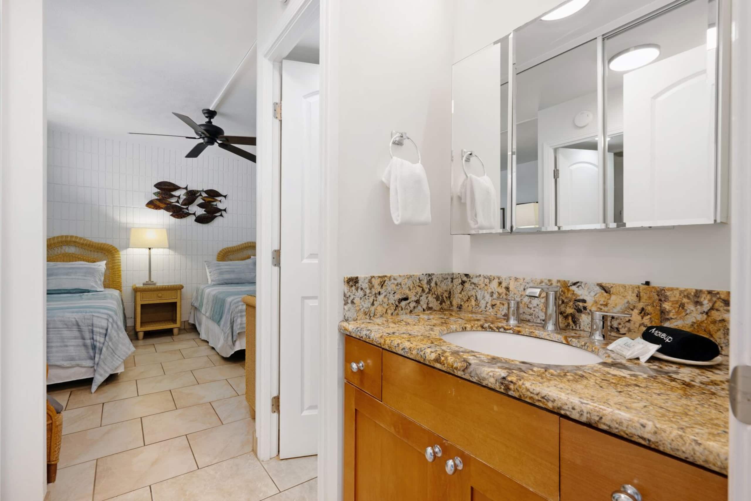 Condo in Kihei · ★4.87 · 2 bedrooms · 4 beds · 2 baths - Image 11