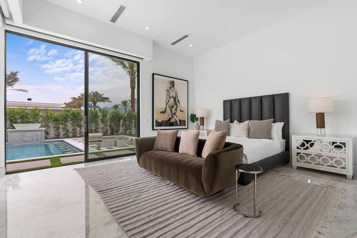 Dhoma kryesore e gjumit.