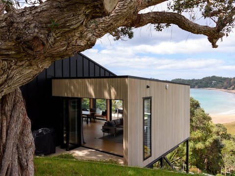Top performing Airbnb: Woolleys Retreat in Whangarei District East
