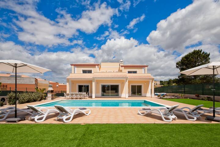 Blueshores-Algarve managed Airbnb listing 3