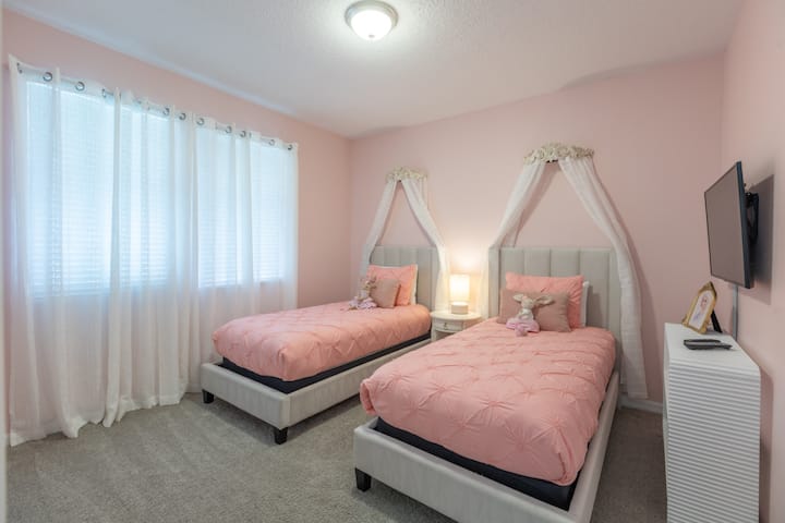 8987_Amelia_Downs_Trail_Temporaria-50