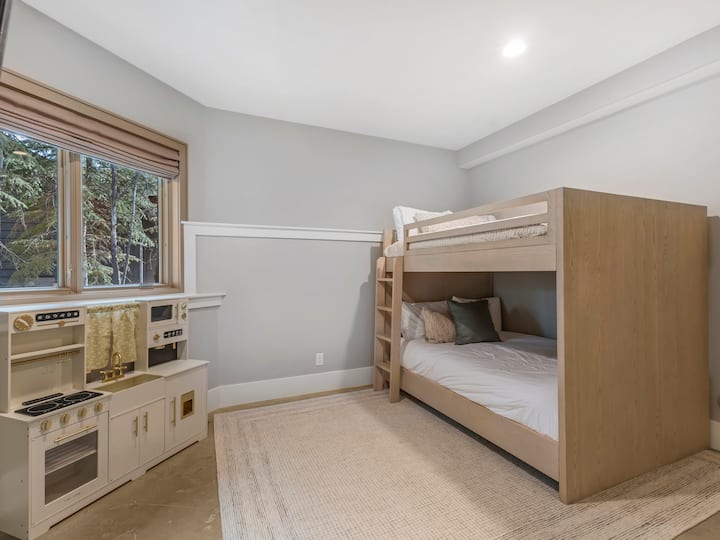 Bilik Tidur Lima - Katil dua tingkat